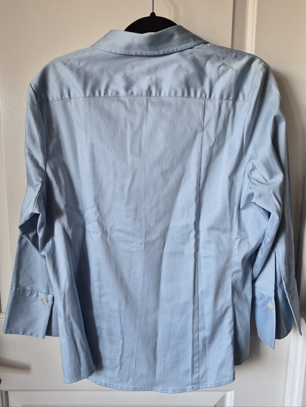 Banana Republic Women's XL Petite Light Blue Button-Up Blouse - Picture 2 of 5